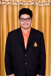 ว่าที่ร้อยตรีวิวัฒน์ วุฒิปะพันธ์พงศ์